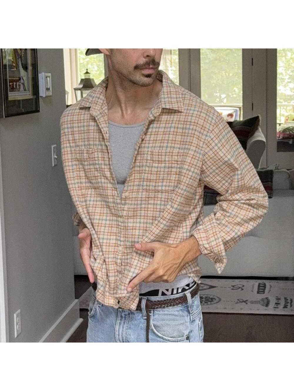 🤎 Woolrich Soft Plaid Button-Up Flannel